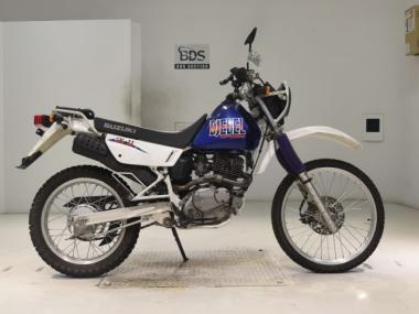 Suzuki Djebel200