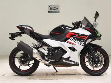 Kawasaki Ninja400