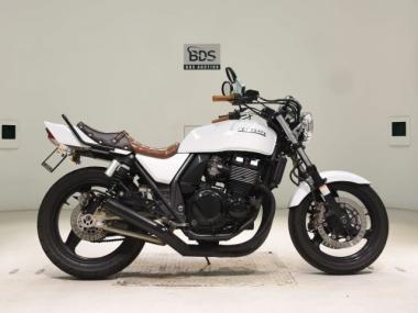 Kawasaki ZRX400
