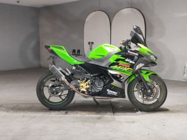 Kawasaki Ninja400