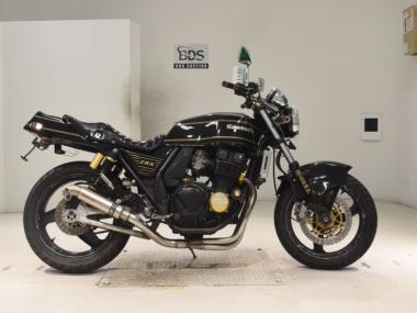Kawasaki ZRX400