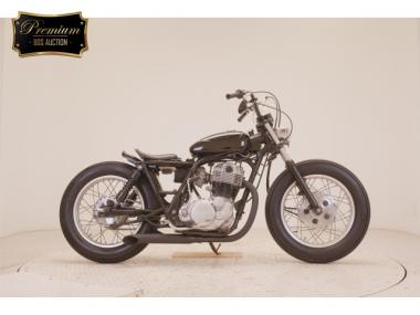 Yamaha SR400