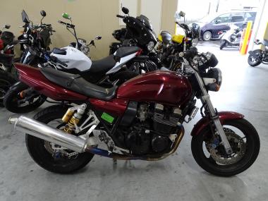 Yamaha XJR400R