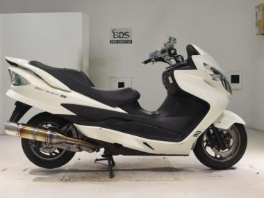 Suzuki Skywave 250s
