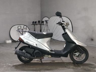 Suzuki Address V100