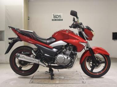 Suzuki GSR250