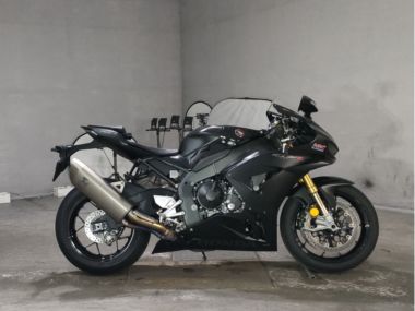 Honda CBR1000RR-R