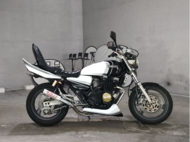 Yamaha XJR400