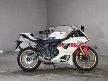Yamaha Yzf-R7