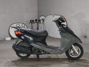Yamaha Axis Treet