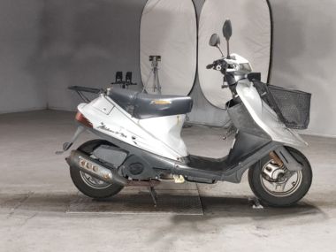 Suzuki Address V100