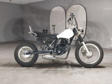 Yamaha TW225