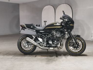 Kawasaki Z900RS Cafe