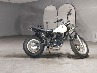 Yamaha TW225