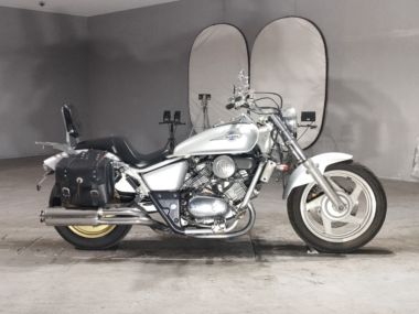 Honda Magna 250