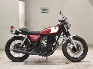 Yamaha SR400