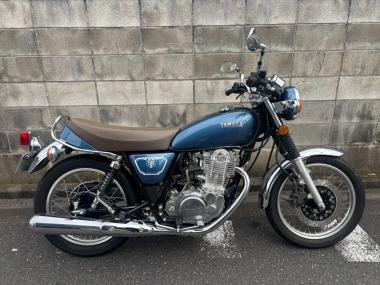 Yamaha SR400