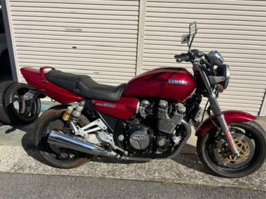 Yamaha XJR1200