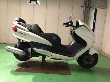Yamaha Majesty 250