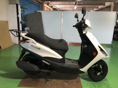 Yamaha Axis Z