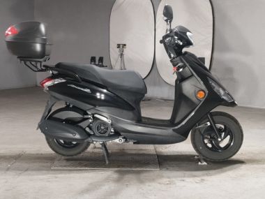 Yamaha Axis Z
