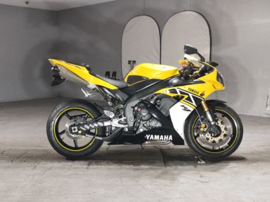 Yamaha Yzf-R1