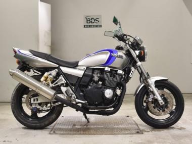 Yamaha XJR400R