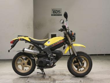 Suzuki TR50S