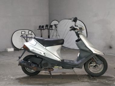 Suzuki Address V100