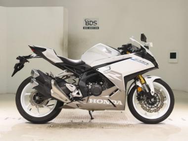 Honda CBR250RR A