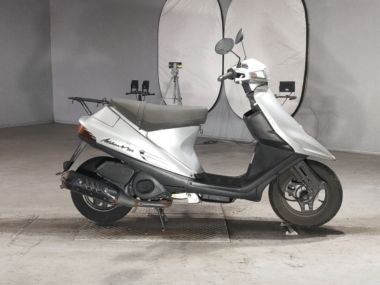 Suzuki Address V100