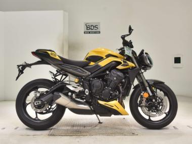 Triumph Street Triple RS