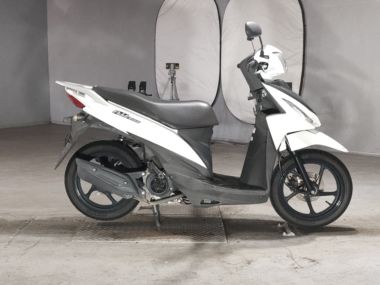 Suzuki Address V110