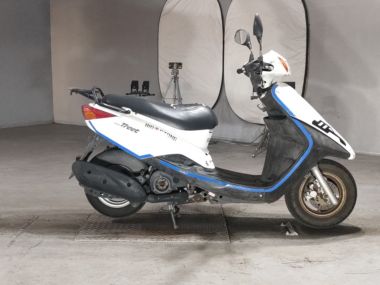 Yamaha Axis Treet
