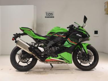 Kawasaki Zx-4 Rr