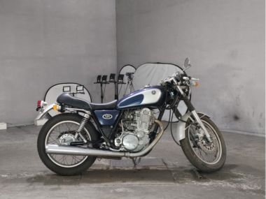 Yamaha SR400