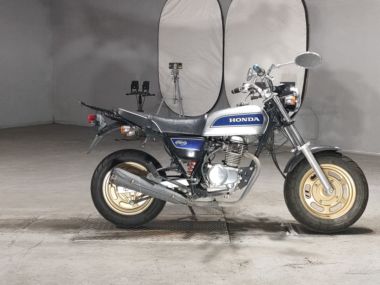 Honda APE100