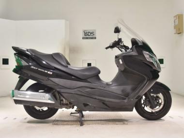 Suzuki Skywave 250s