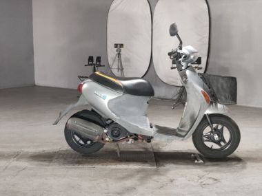 Suzuki Let's4