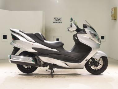 Suzuki Skywave 250s