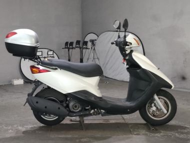 Yamaha Axis Treet