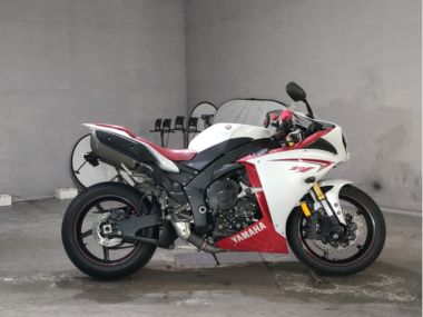 Yamaha Yzf-R1