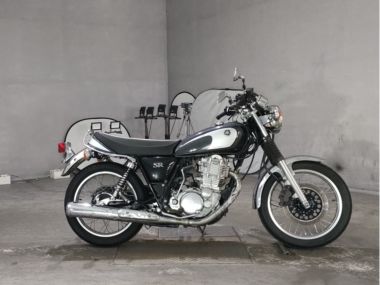 Yamaha SR400