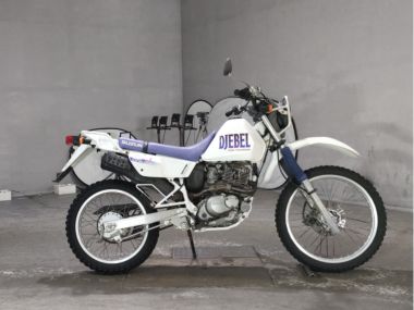 Suzuki Djebel200