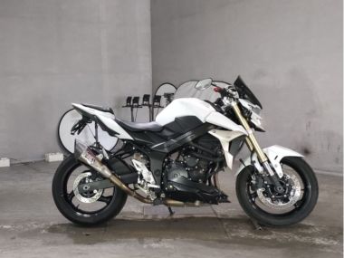 Suzuki GSR750