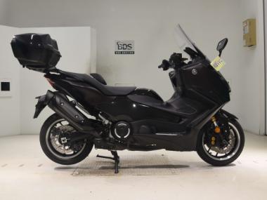 Yamaha T-MAX560