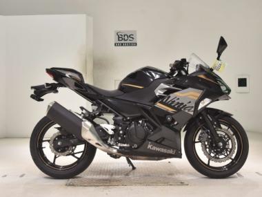 Kawasaki Ninja400