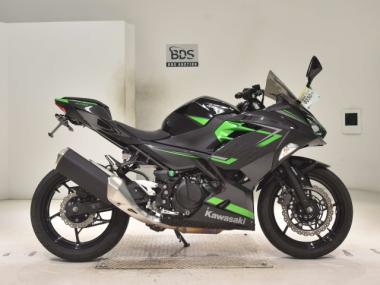 Kawasaki Ninja400