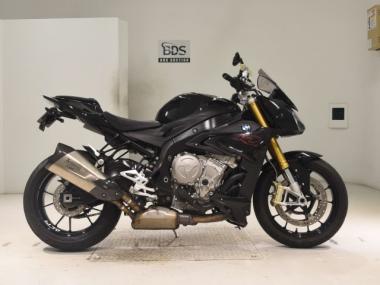 BMW S1000R