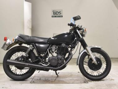 Yamaha SR400